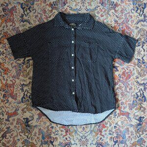 United By Blue Women's short sleeve button down shirt - Size M